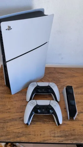 PS5 slim, 825 gb