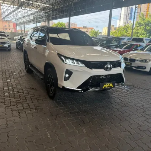 Toyota Hilux SW4 SR 4X2 2.7/ 2.7 Flex 16V Aut. 2017