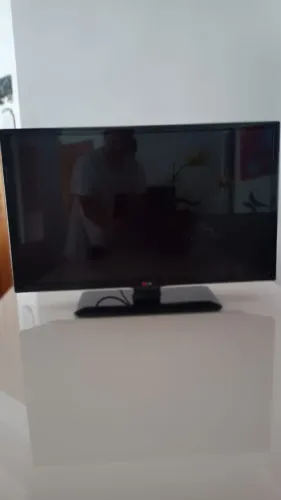 TV LED 32" LG (Modelo 32LN546B) Vale apena.
