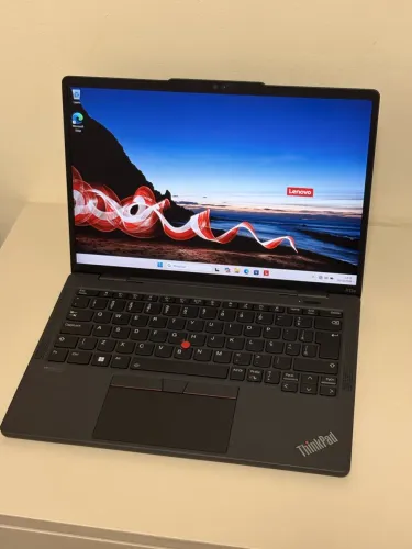 Ultrabook Lenovo x13s / 16gb ddr4 / Ssd 512gb