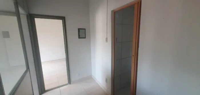 Sala comercial pronta para locação em Madureira