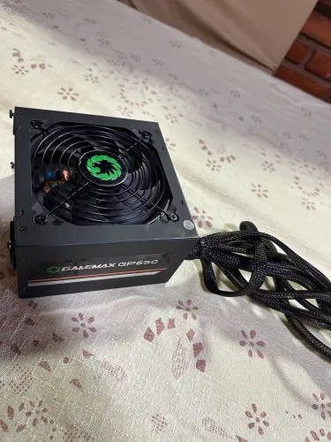 Fonte GAMEMAX GP650