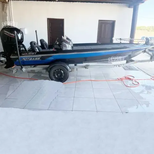 Barco Quest Spotbass 2018