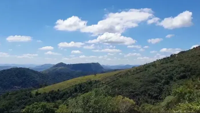 Terreno em Pedro Rio 2504 m2 no Condomínio de alto padrão Terras Altas à Venda / Petrópoli