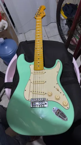 Guitarra PHX stratocaster