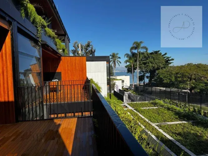 Apartamento com 2 dormitórios à venda, 130 m² por R$ 2.990.000,00 - Cacupé - Florianópolis