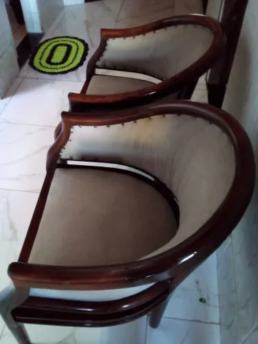 Cadeiras poltronas antigas relíquia