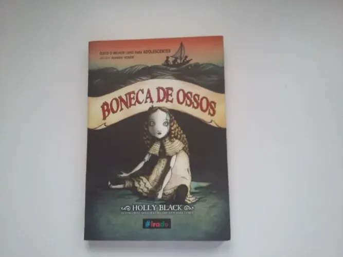 Boneca de Ossos - Holly Black