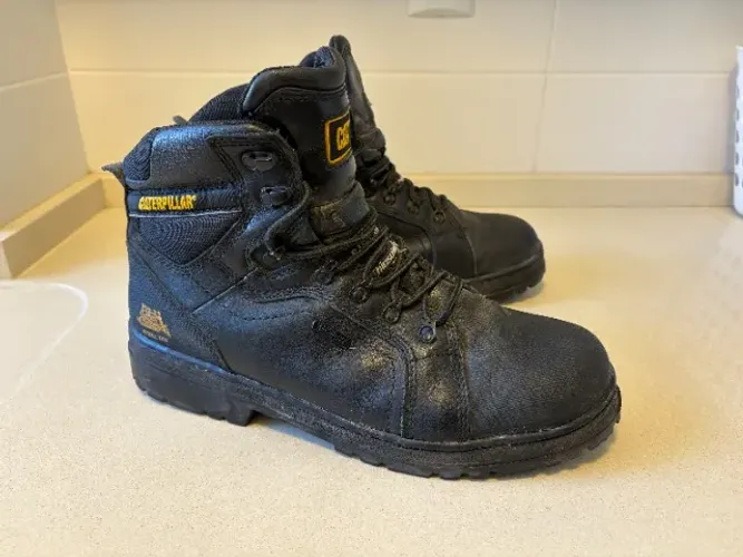 Bota Caterpillar 'steel Toe Thinsulate' 45/46 Ressolada