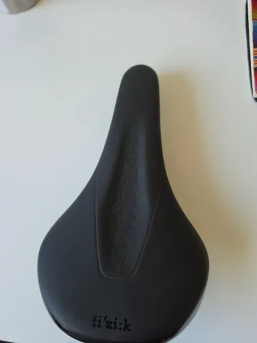 Selim Fizik + Canote sentec + Guidão Swift