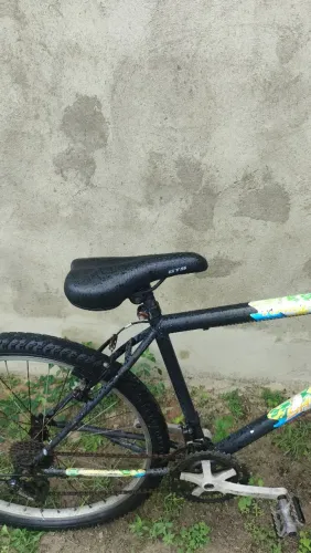 Bicicleta Aro 26 Revisada - Freios e Selim Novos, Pronta pra Uso, leia a descrição