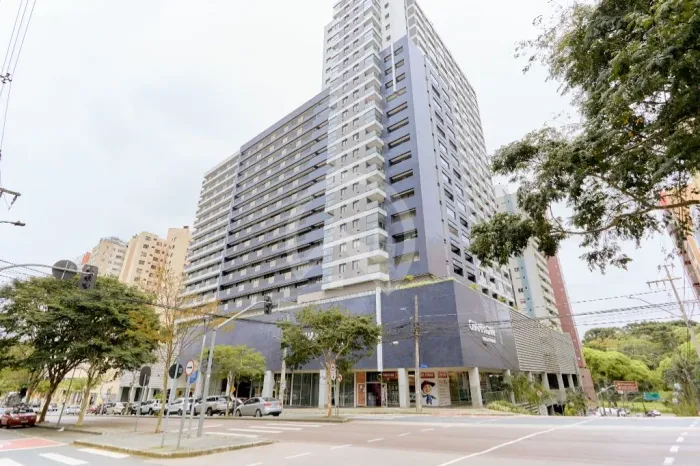 Excelente Sala Comercial com Vaga de Garagem no Bigorrilho