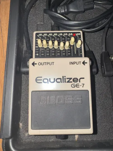 Pedal equalizer Boss