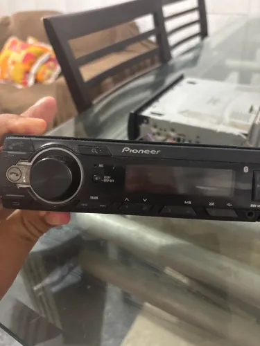 Rádio Pionner 218bt