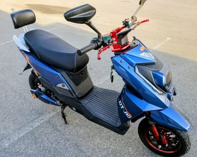 URGENTE!! LINDA SCOOTER!! ÚLTIMA NOVIDADE NO MERCADO! É SÓ ECONOMIA!! DISPENSA DETRAN!!