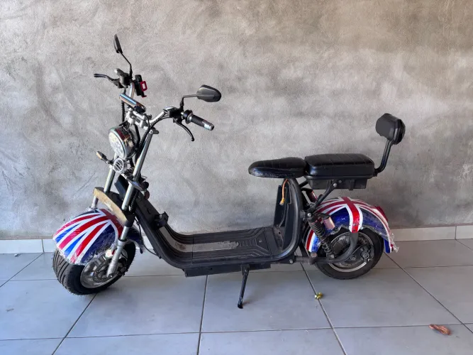 Scooter 2000w bateria nova, oportunidade , moto de procedência 