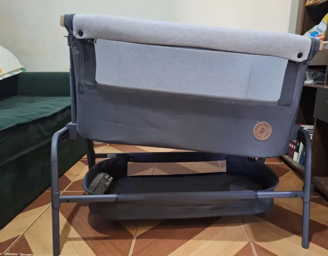 Berço Portátil Co-Sleeper Iora Essential Graphite Maxi Cosi 