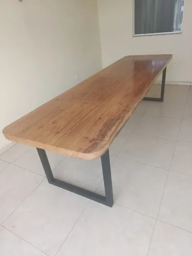 Mesa de angelim pedra