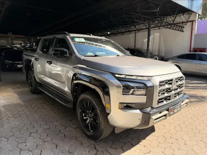 Mitsubishi TRITON Katana 2.4 CD 4X4 TB Diesel Aut. 2026