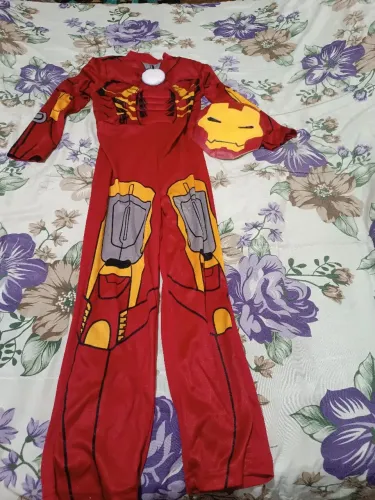 Roupa infantil homem de ferro