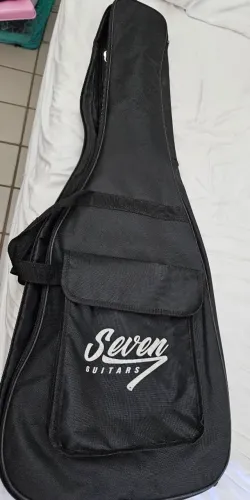 Baixo Seven 5 cordas