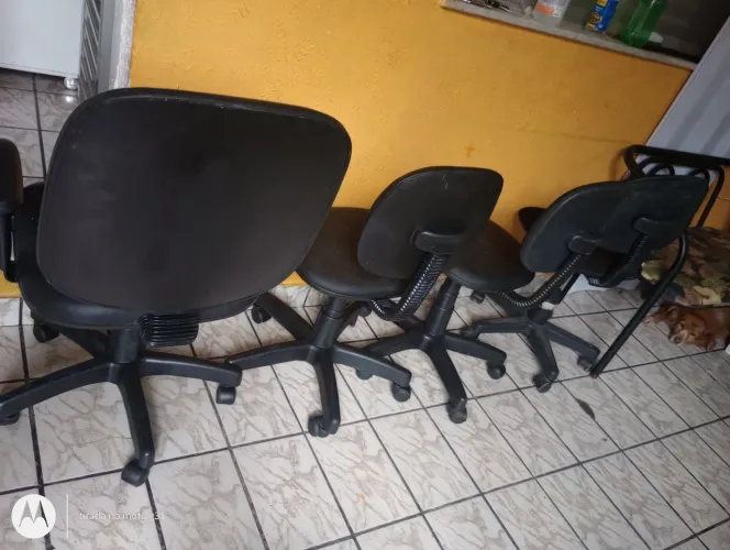 Cadeira escritório giratória
