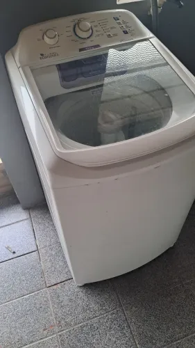 Vendo máquina de lavar roupa 10.5 kl voltagem 110 valor 750.00