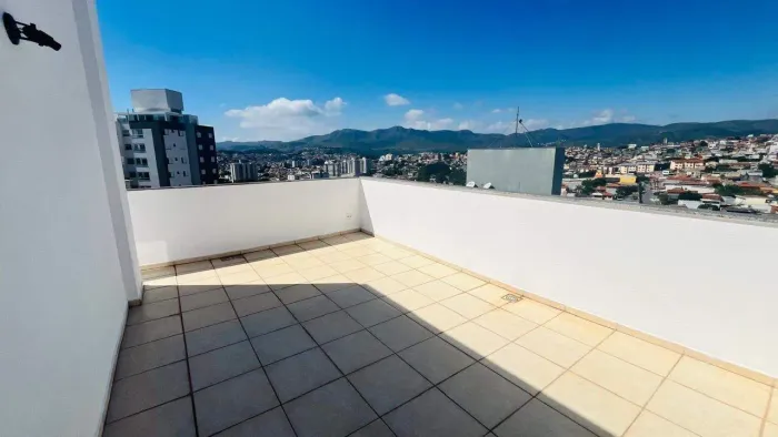 Cobertura 2 quartos para alugar no Barreiro