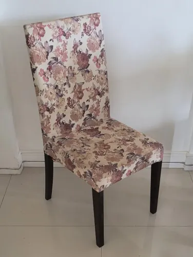 Cadeira estofada marca Herval