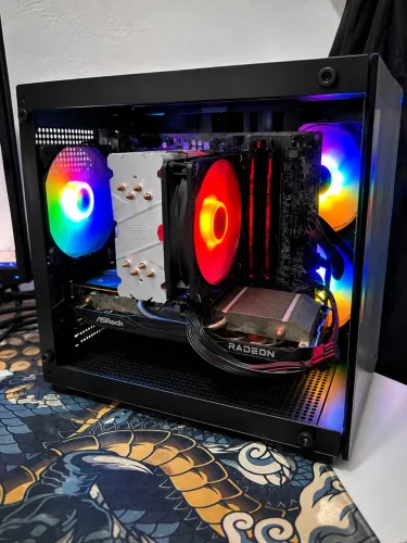 ? PC Gamer Ryzen 5 5600 + RX 6600 8GB + 16GB RAM