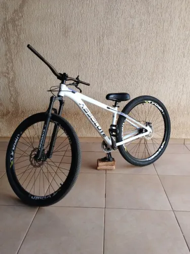 Absolute Nero 4