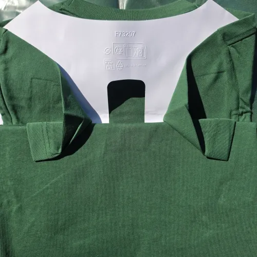 Camiseta Verde