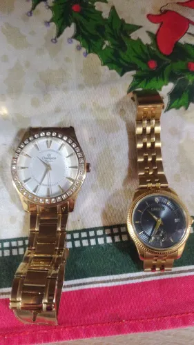 Relógio dourado feminino original 