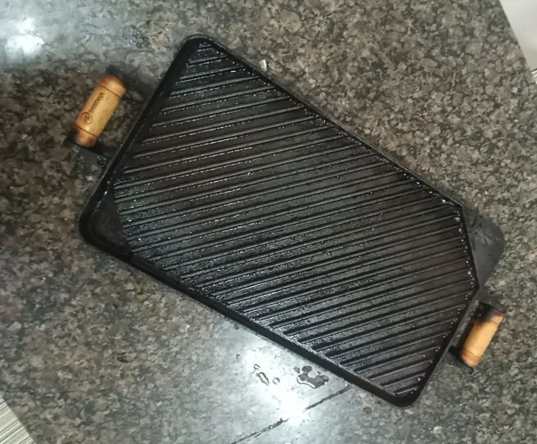 Chapa Grill Bifeteira Dupla Face Ferro Fundido + Panela de barro.