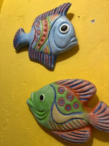 Lindos peixes contendo 02 unidades