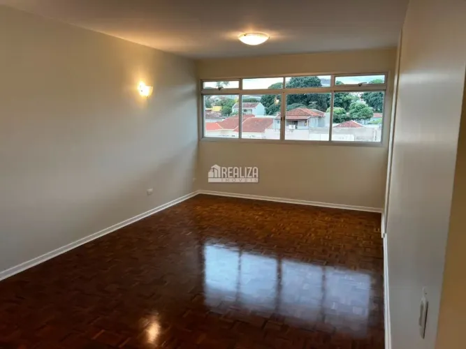 Apartamento com 3 Quarto(s) e 1 banheiro(s) para Alugar, 290 m² por R$ 3275 / Mês