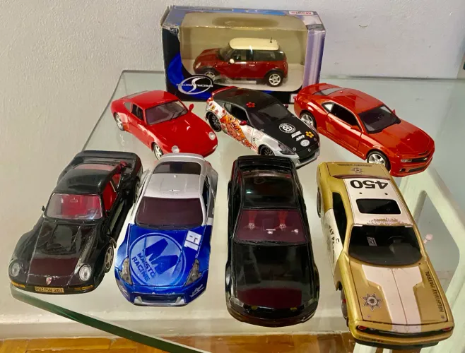 Lote Miniaturas Carros de Coleção 1/24