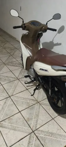 Vendo moto r$ 12,800