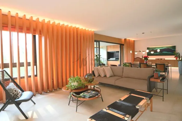 Apartamento alto padrão de 267m² 4 suítes na melhor rua da Vila Mariana