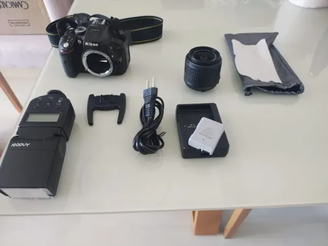 Nikon D5300 Kit Completo + Flash Andoer + Wi-Fi & GPS