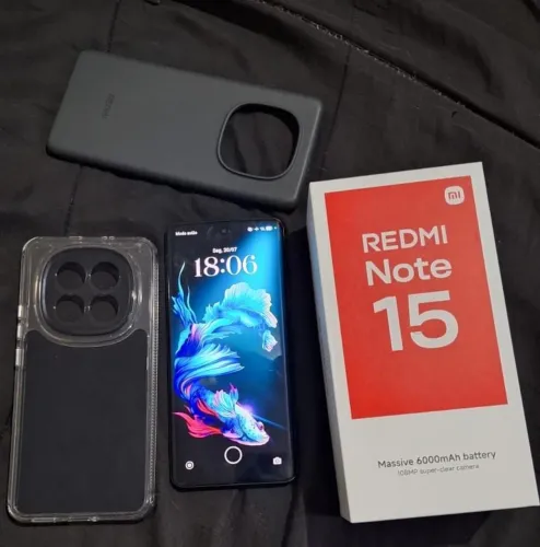 Vendo Redmi Note 15 512GB.