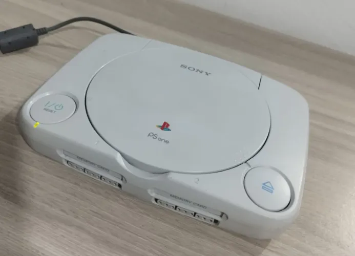 Play Station 1 ( ps one)