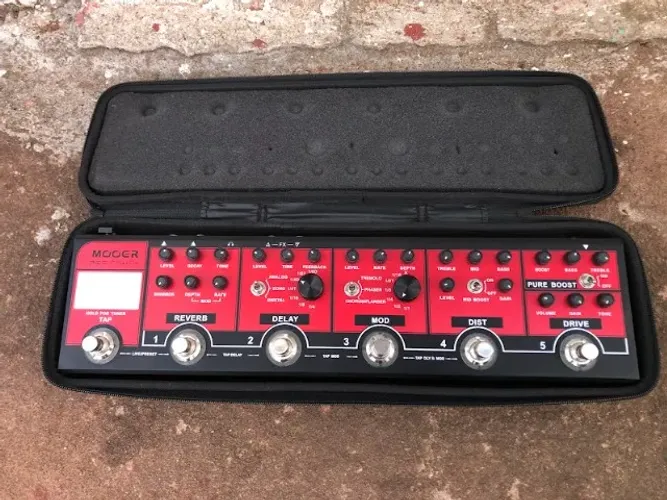 Pedaleira Redtruck Mooer c/bag e fonte parcelo no Olxpay/ML avalio troca