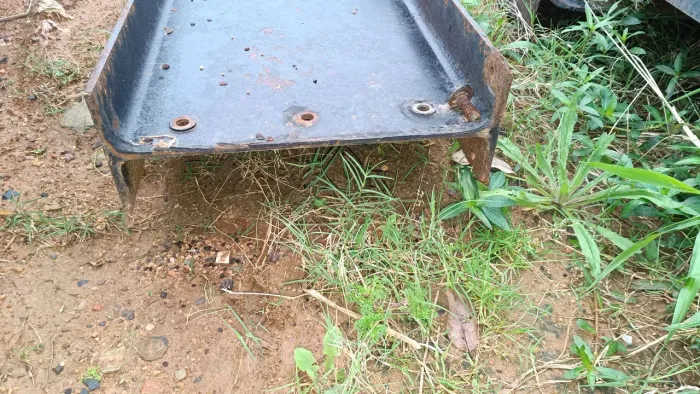 Vendo vigas I . cantoneiras e perfil U