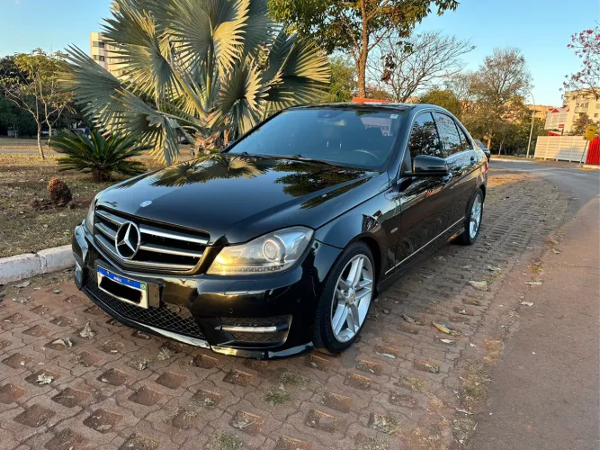 Mercedes-Benz C-250 CGI Sport 1.8 16V Aut. 2012