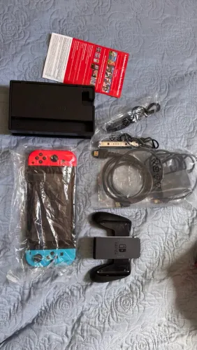 Nintendo Switch V2 (Bateria Estendida) Neon - Completo na Caixa