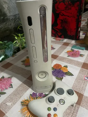 Xbox 360 Fat RGH3.0 +LTU. Hd com 10 jogos . Completo