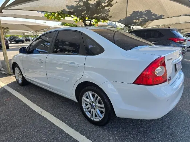 Ford Focus Sedan 2.0 16v/2.0 16V Flex 4P Aut. 2013
