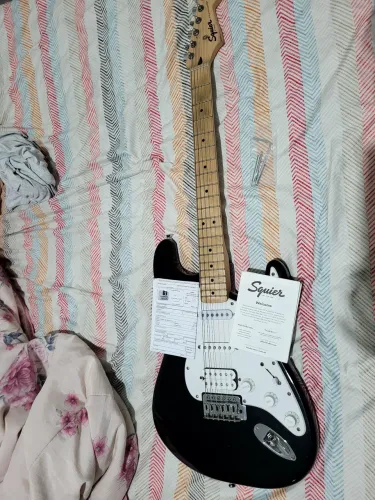Squier Sonic Stratocaster HSS