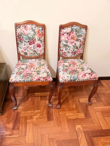 Cadeiras Chipandelle reformadas